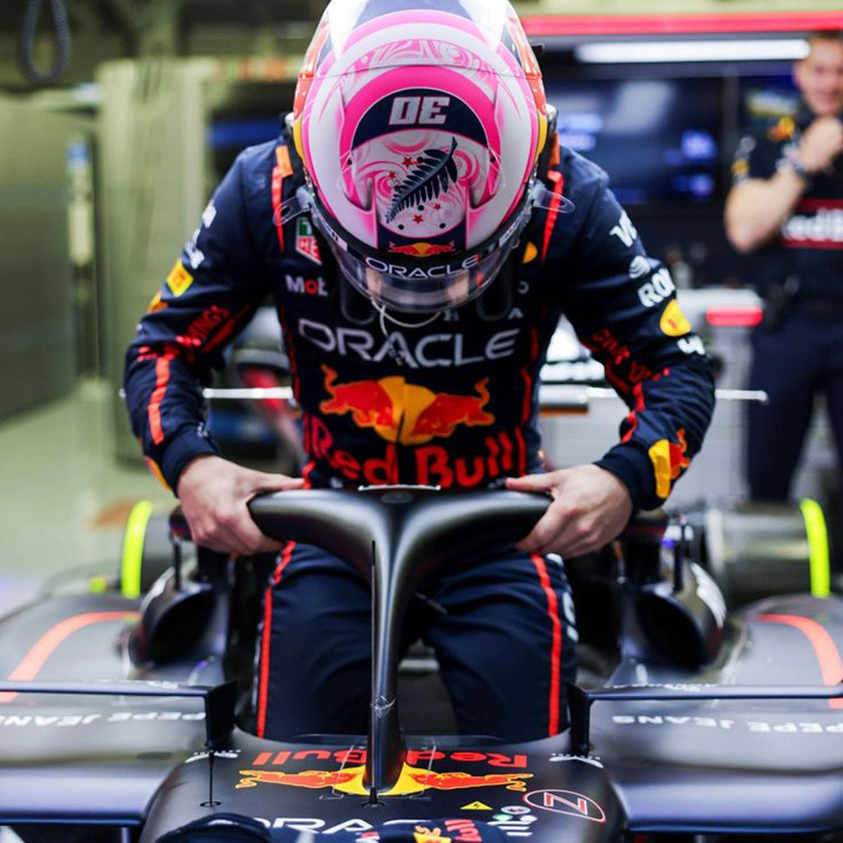 Liam Lawson Racing Suit Replica 2025: liam Lawson F1 Race Red Bull Grand Prix Suit.